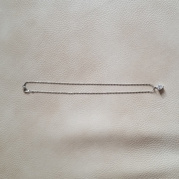 Silver crystal heart necklace - Picture 3 of 10